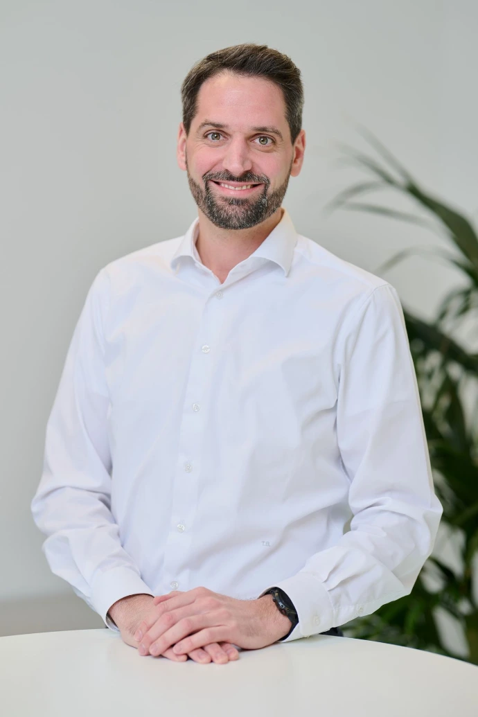 Ihre Druckluftanlage verliert Energie? Senken Sie Kosten, steigern Sie die Effizienz &amp; erfüllen Sie ISO 50001. Jetzt anfragen!